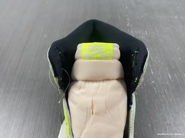 Jordan OG High 1 Air Volt 555088-702 0427